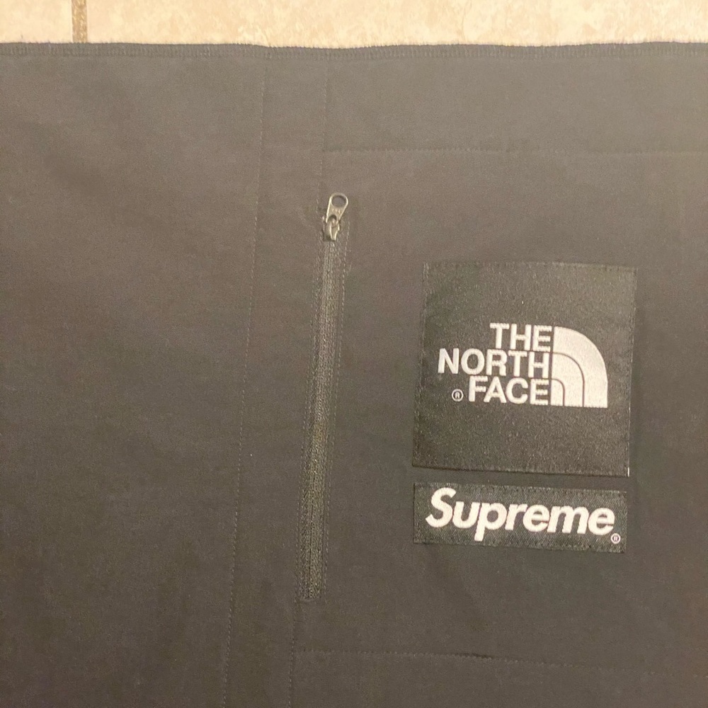 Supreme x the north face blanket